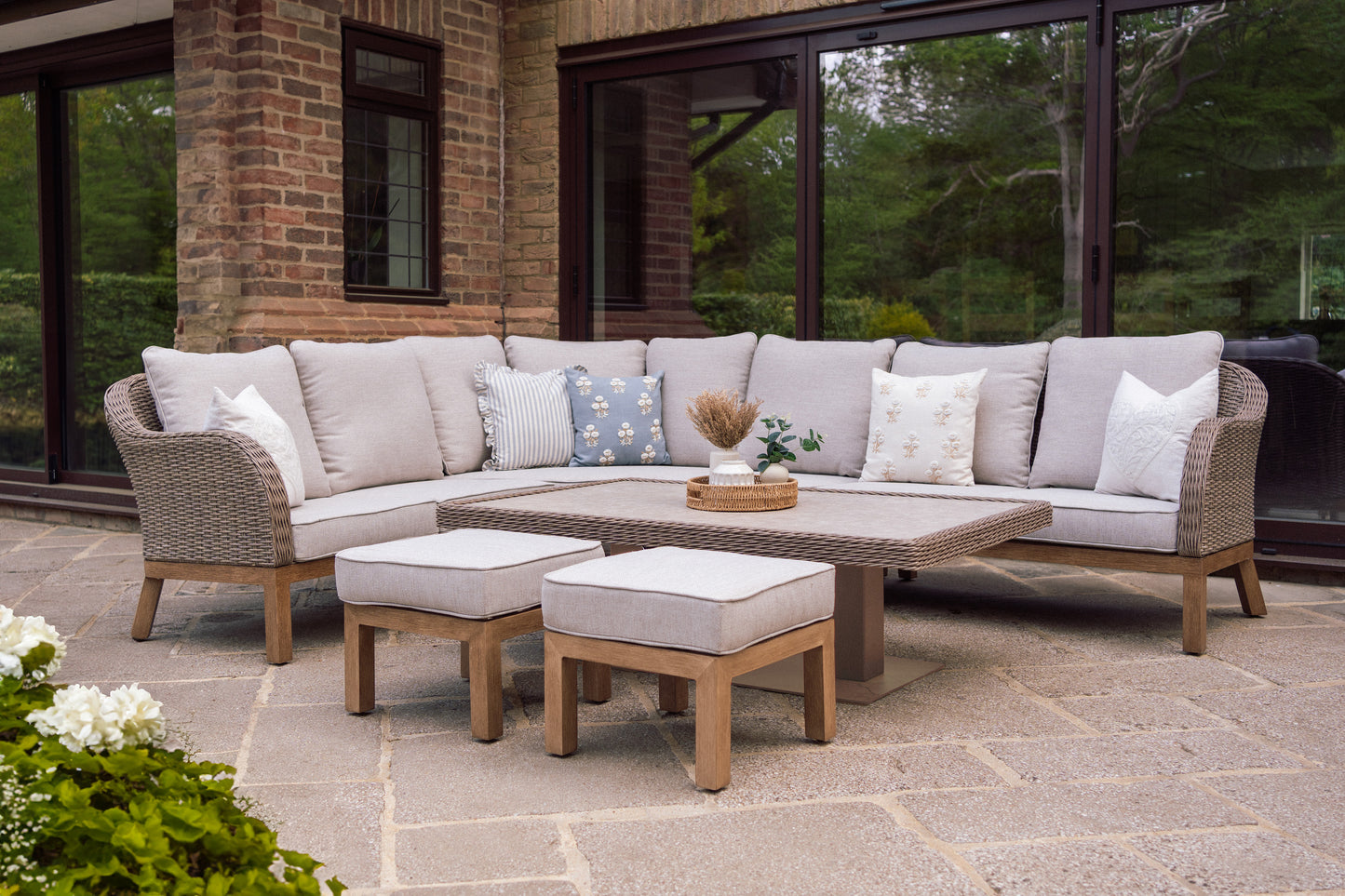 Wicker Cosy Corner Lounge Set