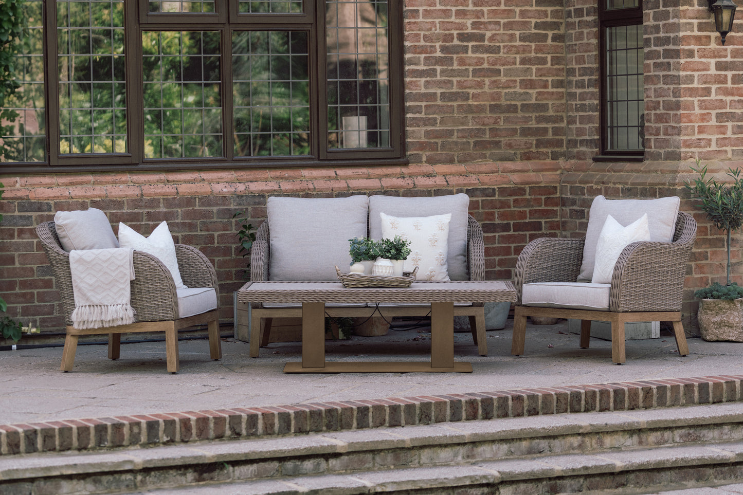 Wicker 4 Seater Lounge Set