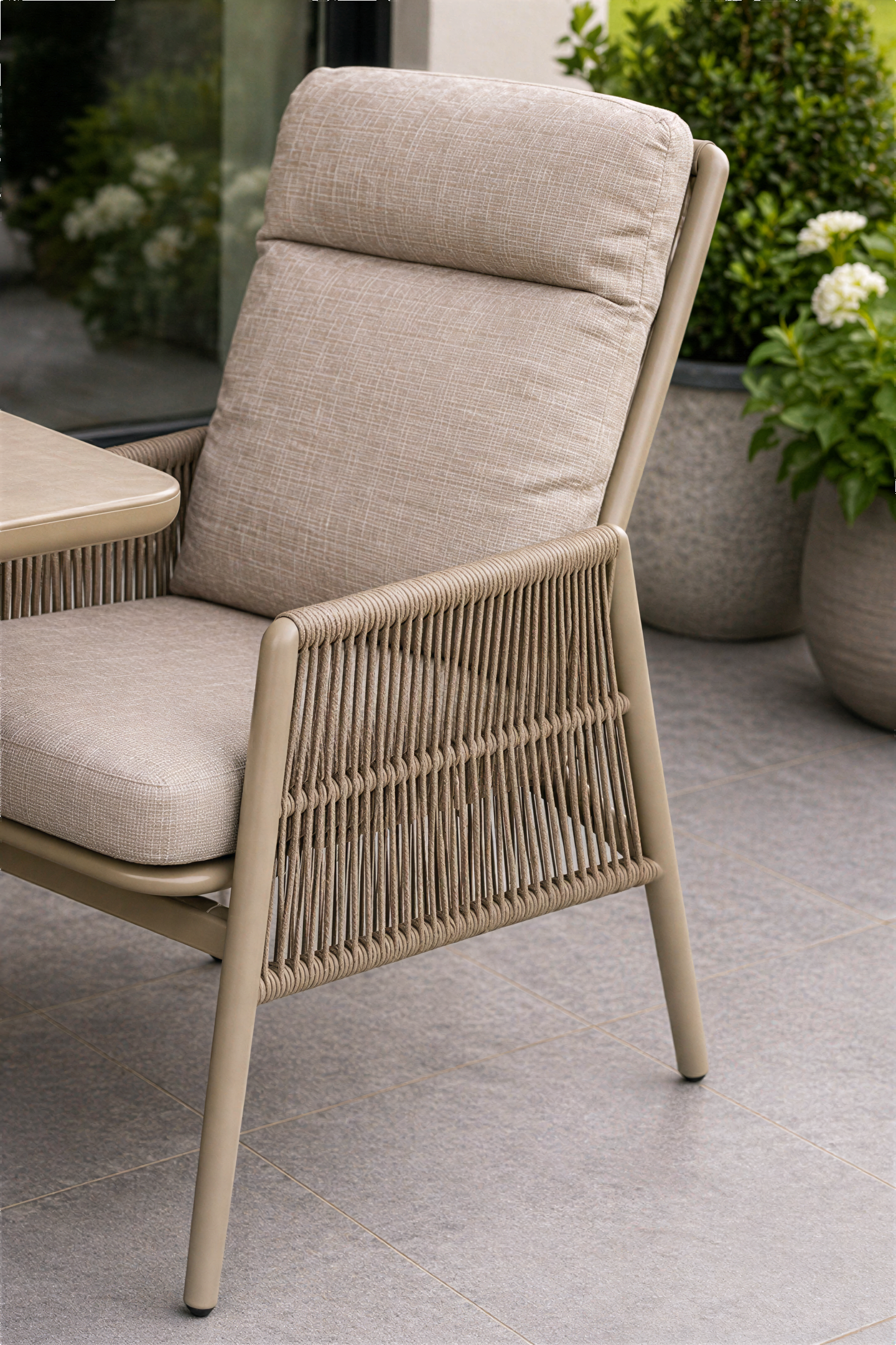 Rope Wicker 8 Seater Round Set