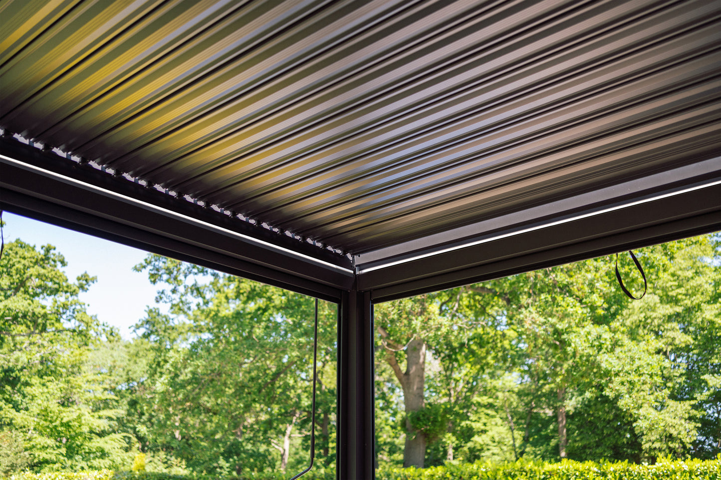 Aluminium Louvre Pergola