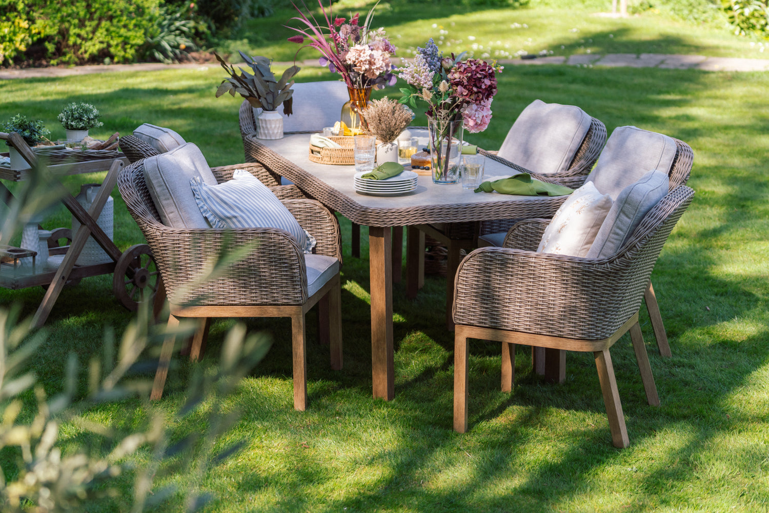 Stylish & Durable Garden Furniture | Innovators International Ltd.