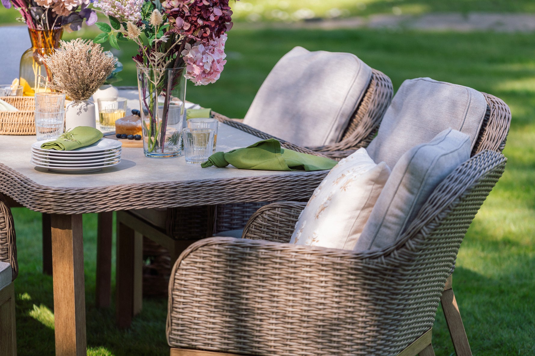 Stylish & Durable Garden Furniture | Innovators International Ltd.