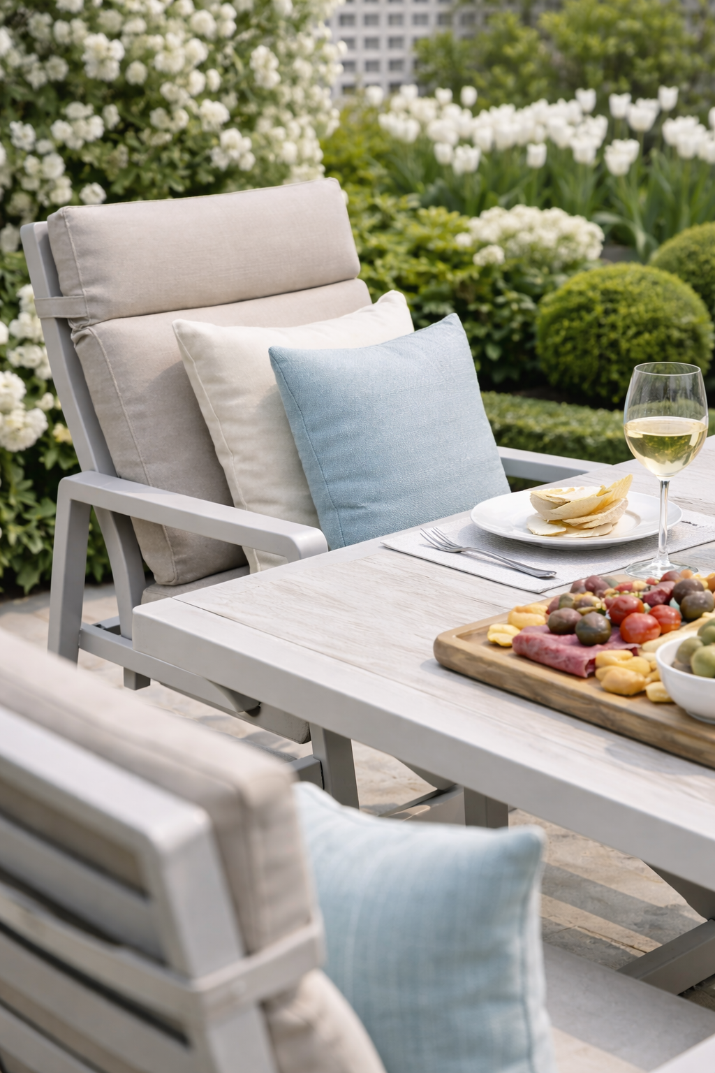 Aluminium 8-Seater Rectangular Dining Set
