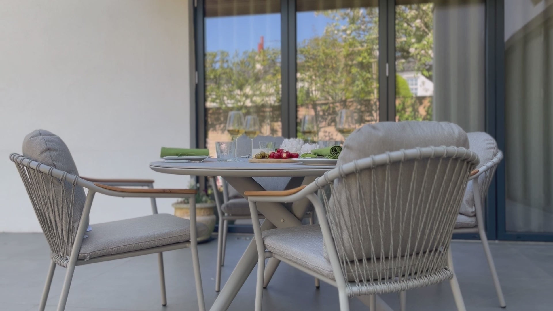 Load video: Final Video - 5pc Rattan Round Dining Set - Grey